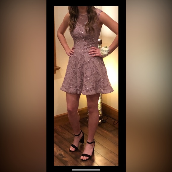 Sparkly flower design dress - Picture 5 of 5